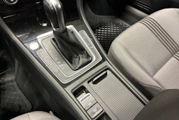 Harmaa Volkswagen GOLF 2017 kuva 18.