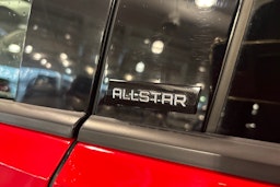 Punainen Volkswagen Golf 2017 kuva 19.