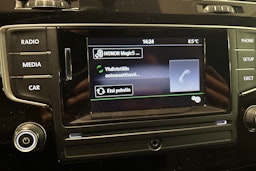 Punainen Volkswagen Golf 2017 kuva 25.