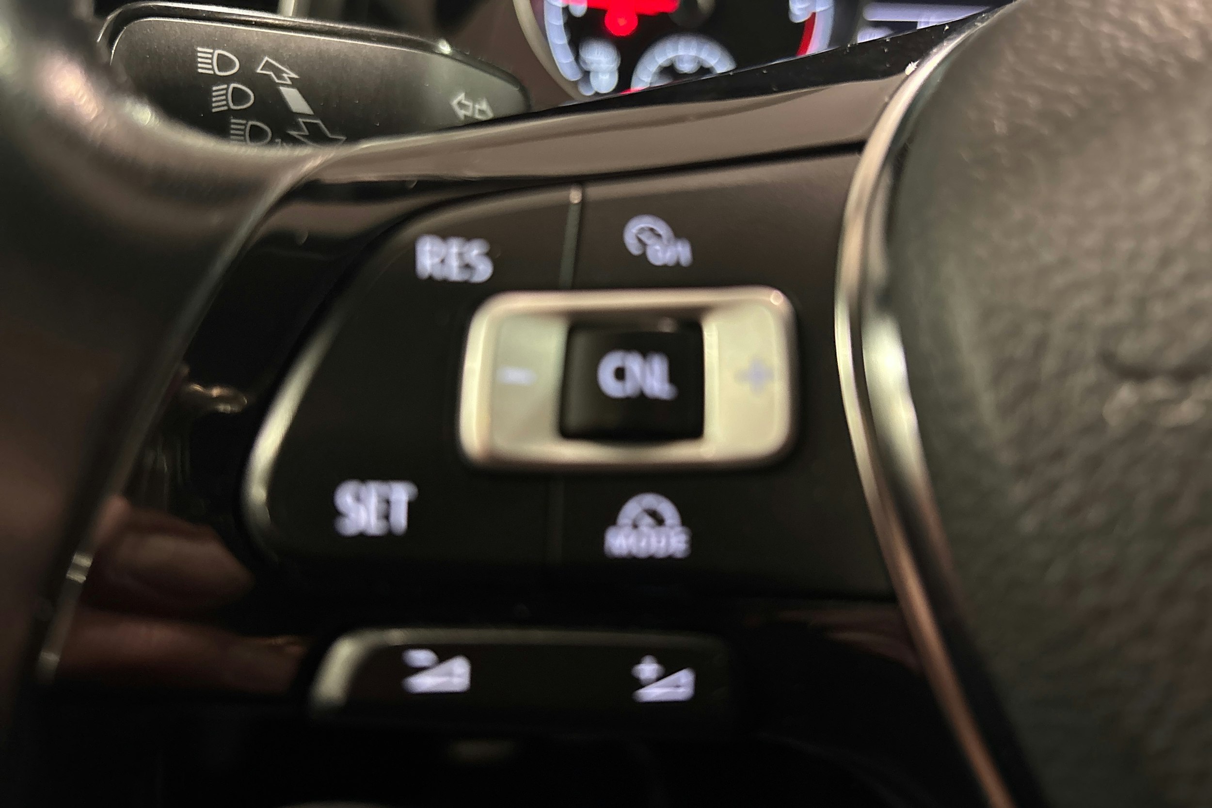 Punainen Volkswagen Golf 2017 kuva 29.