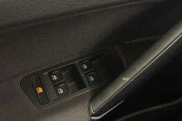 musta Volkswagen Golf 2017 kuva 15.