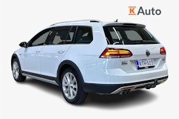 valkoinen Volkswagen Golf 2017 kuva 2.