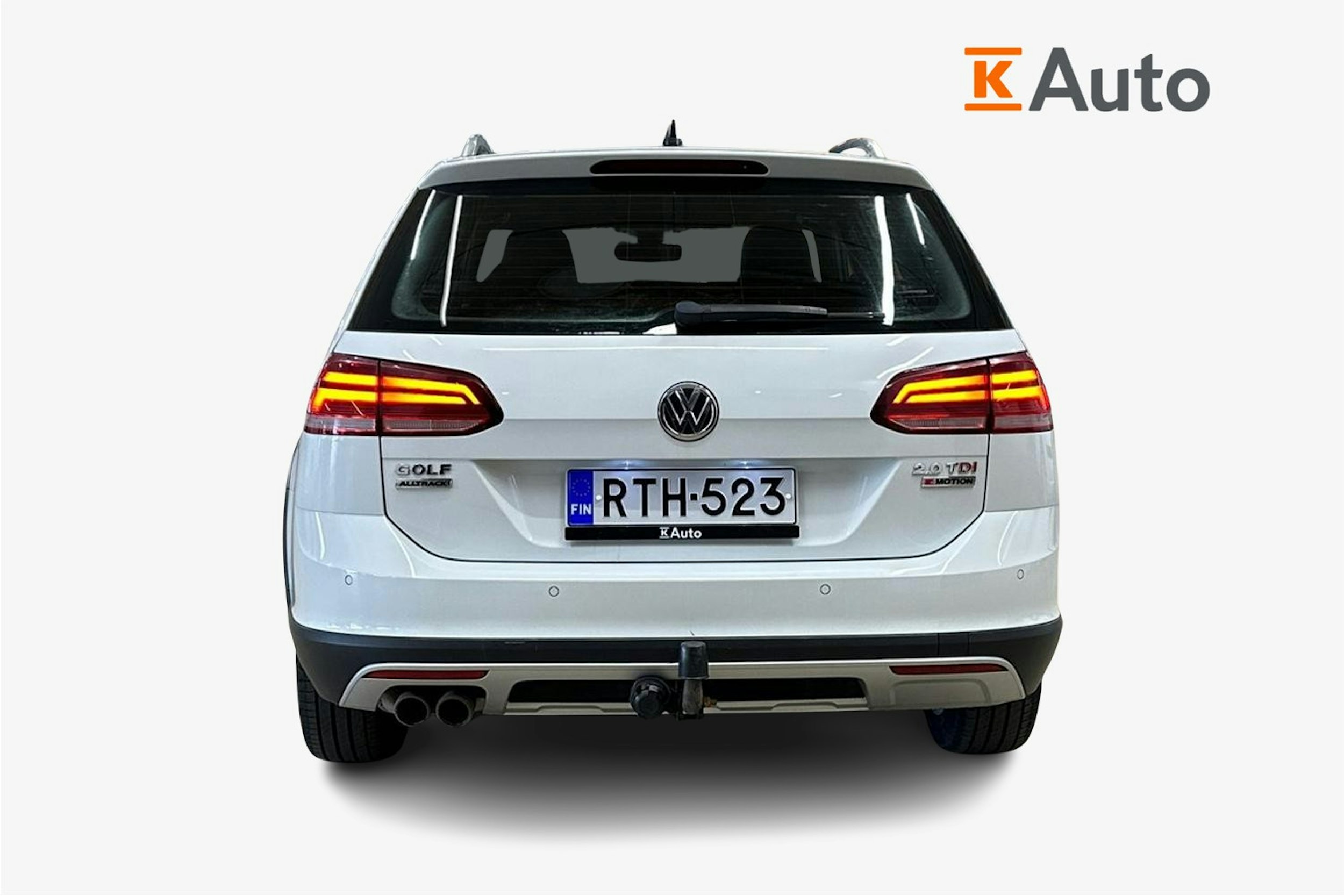 valkoinen Volkswagen Golf 2017 kuva 3.