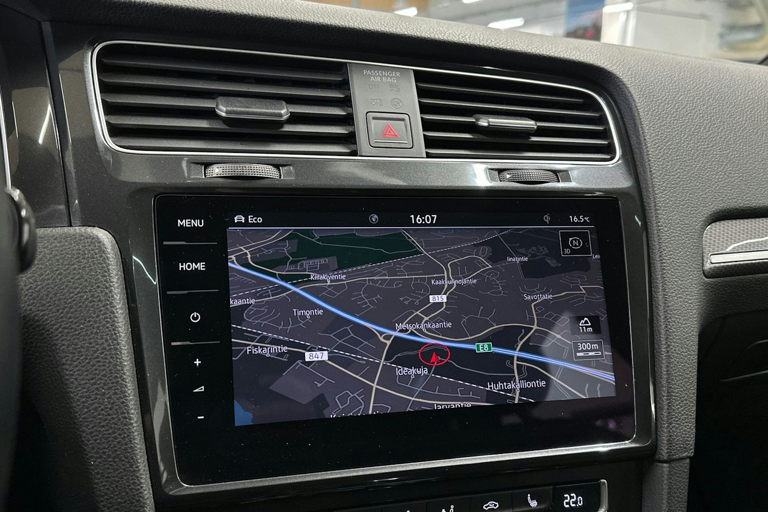 valkoinen Volkswagen Golf 2017 kuva 18.