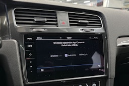 valkoinen Volkswagen Golf 2017 kuva 19.