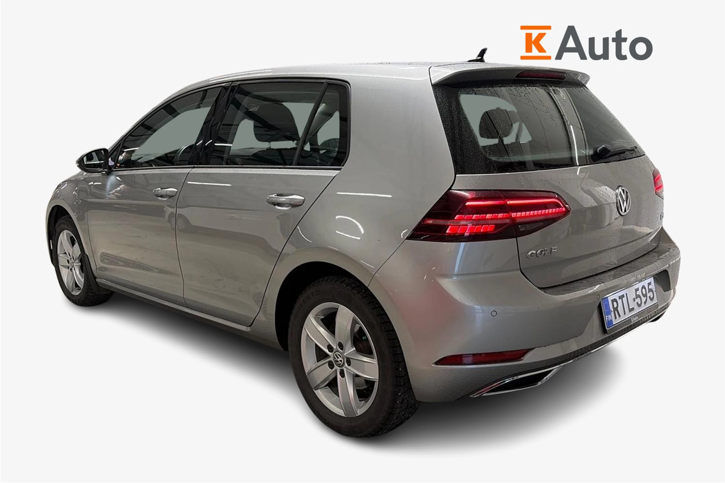 harmaa Volkswagen Golf 2017 kuva 2.