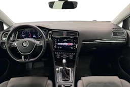 harmaa Volkswagen Golf 2018 kuva 7.