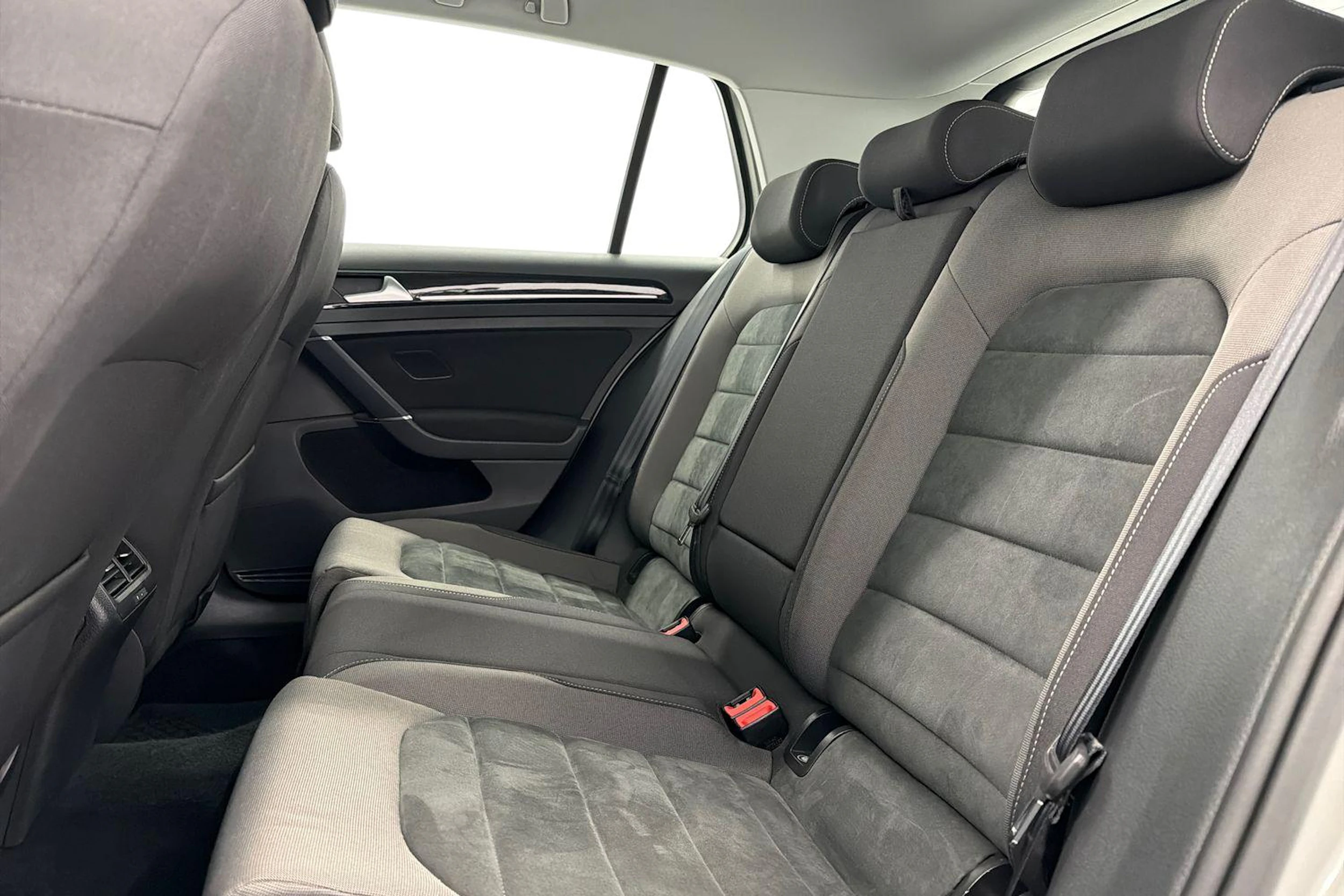 harmaa Volkswagen Golf 2018 kuva 8.