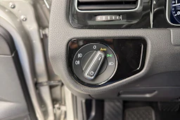 harmaa Volkswagen Golf 2018 kuva 13.