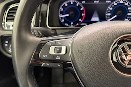 harmaa Volkswagen Golf 2018 kuva 14.