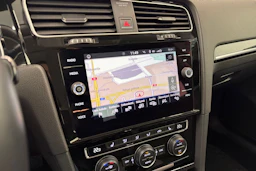 harmaa Volkswagen Golf 2018 kuva 22.