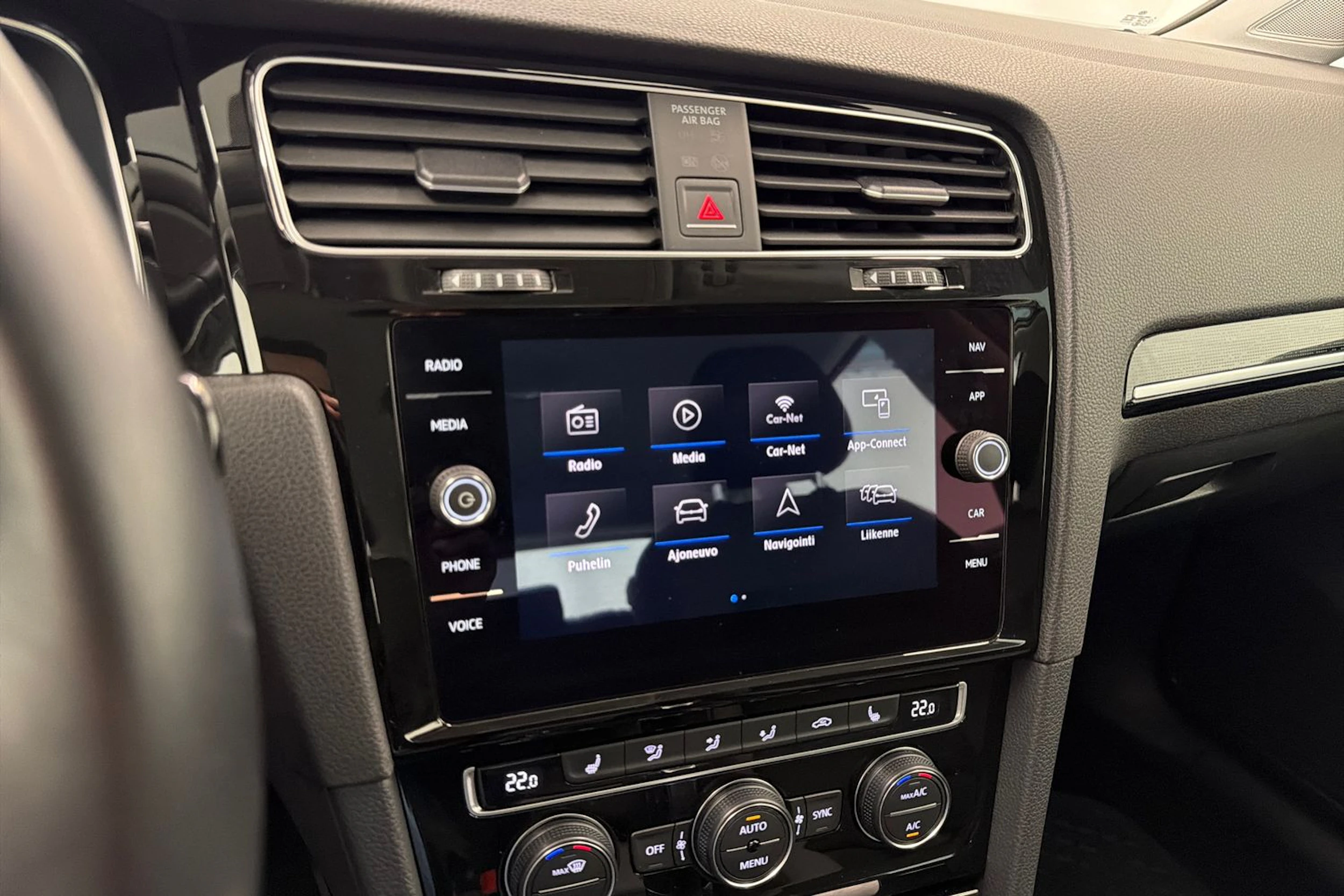 harmaa Volkswagen Golf 2018 kuva 23.