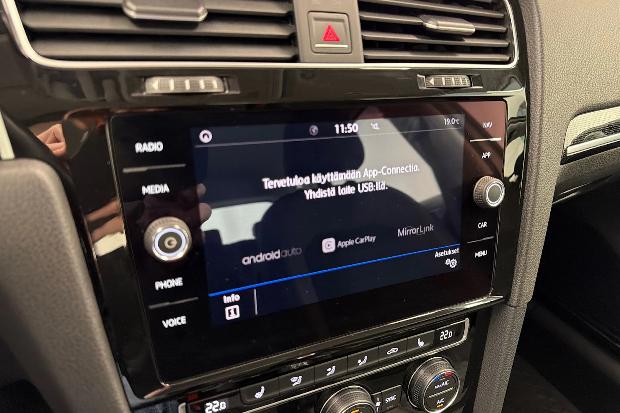 harmaa Volkswagen Golf 2018 kuva 24.