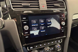 harmaa Volkswagen Golf 2018 kuva 25.