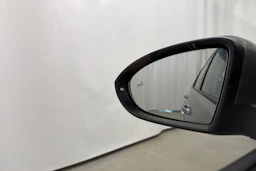 harmaa Volkswagen Golf 2018 kuva 30.