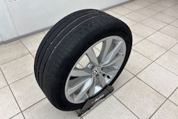 Harmaa Volkswagen GOLF 2017 kuva 13.