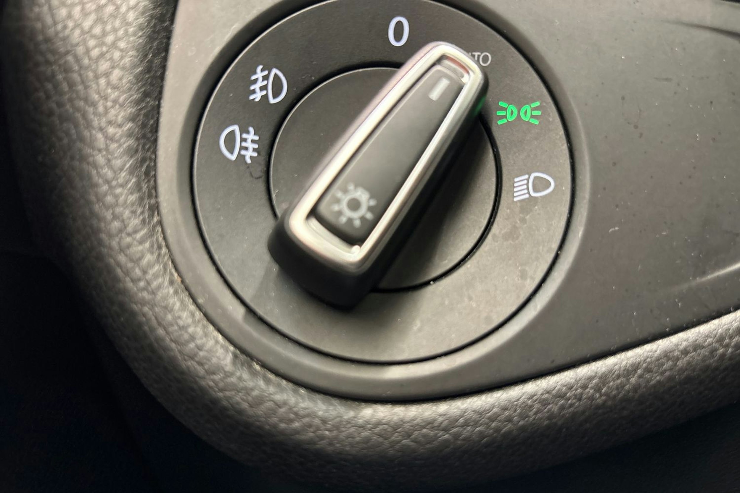 Harmaa Volkswagen GOLF 2017 kuva 17.