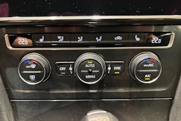 Harmaa Volkswagen GOLF 2017 kuva 22.