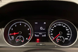 valkoinen Volkswagen Golf 2017 kuva 16.