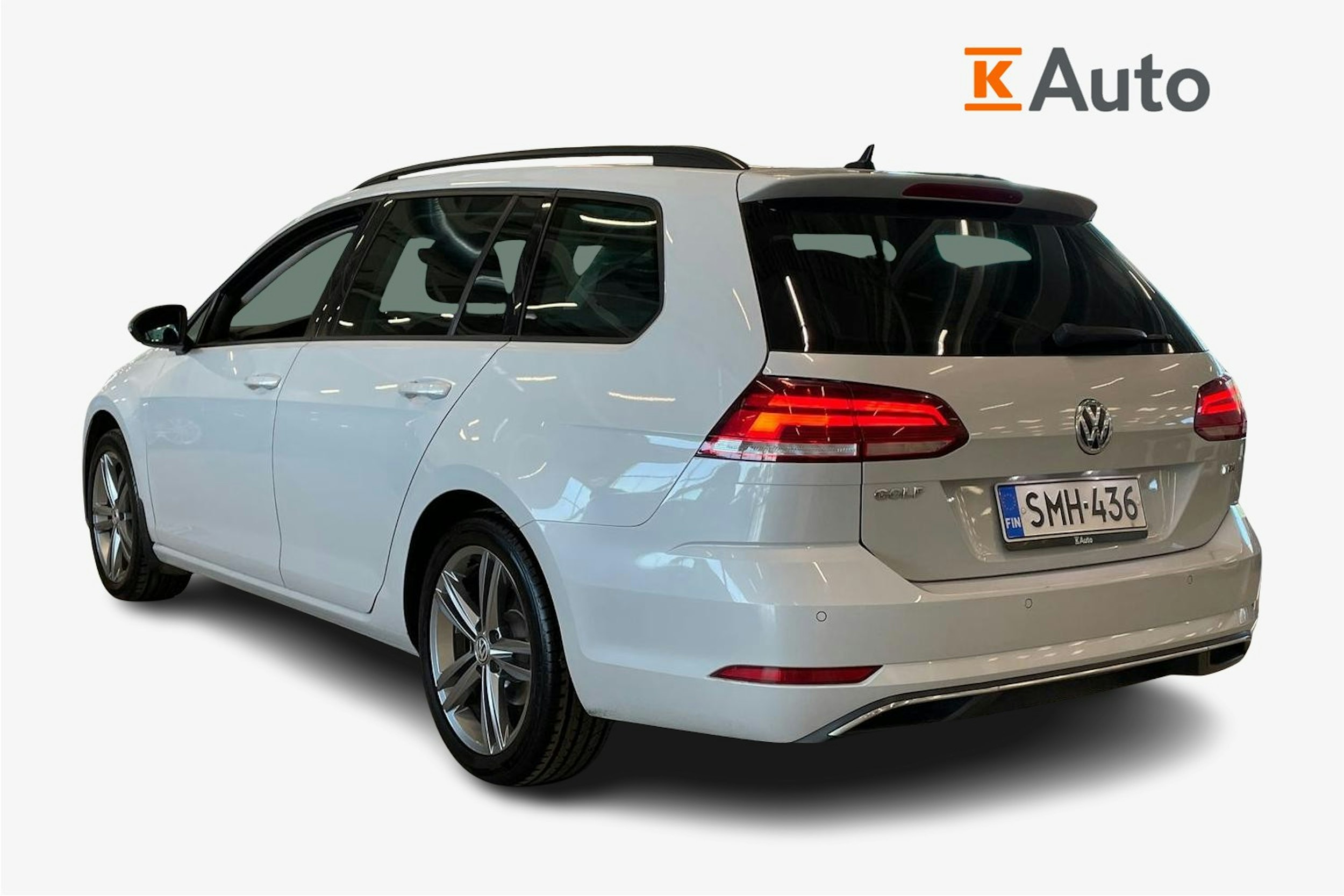 valkoinen Volkswagen Golf 2017 kuva 2.