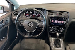 valkoinen Volkswagen Golf 2017 kuva 9.