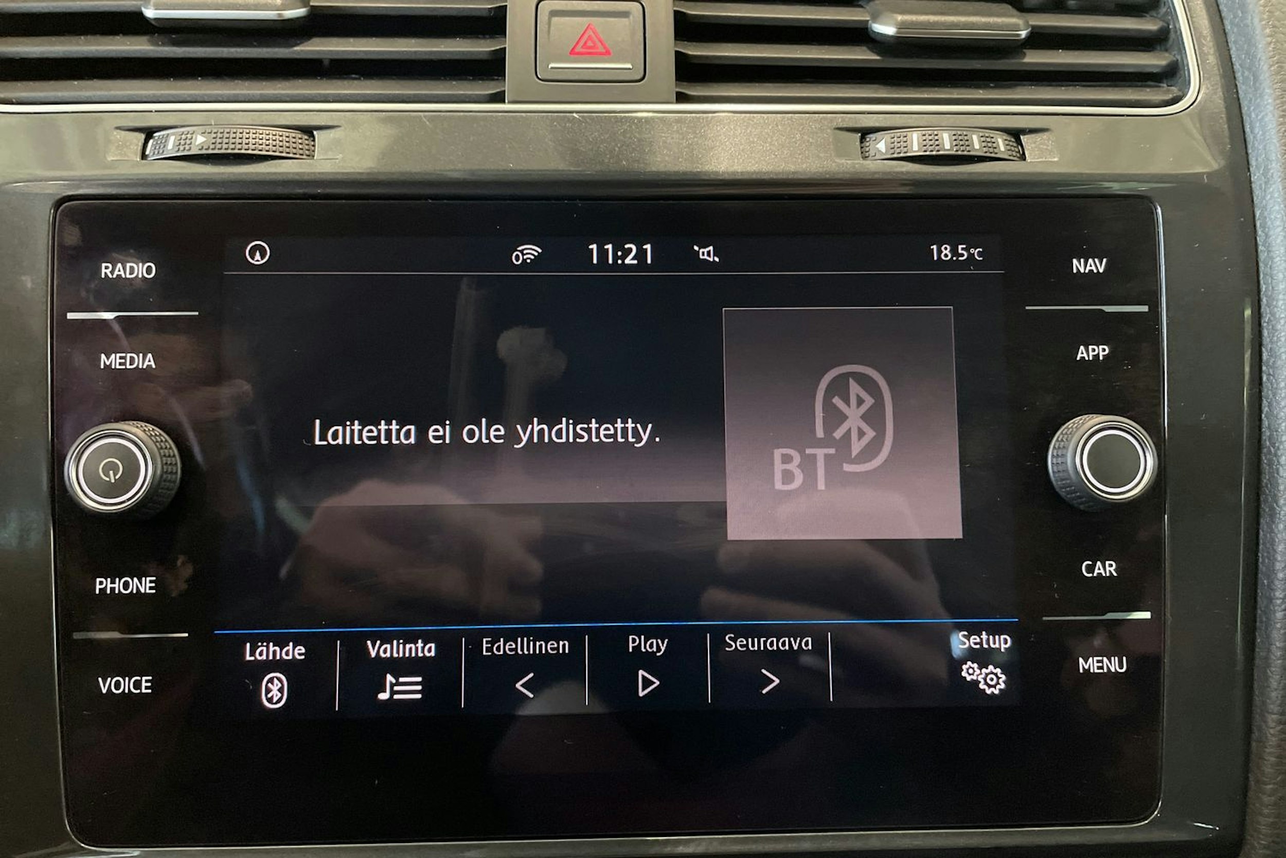 valkoinen Volkswagen Golf 2017 kuva 21.