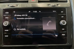 valkoinen Volkswagen Golf 2017 kuva 23.