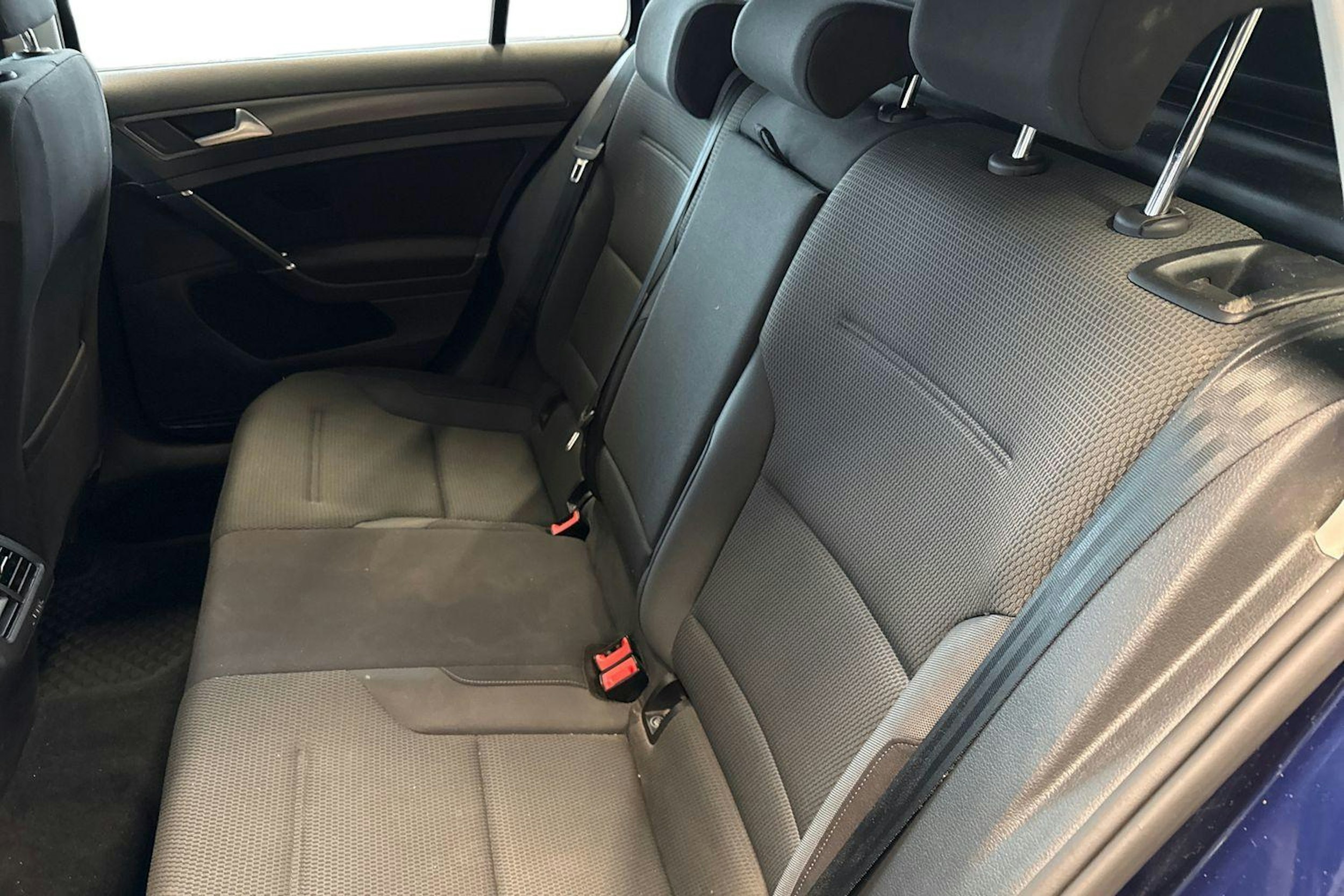 sininen Volkswagen Golf 2017 kuva 8.