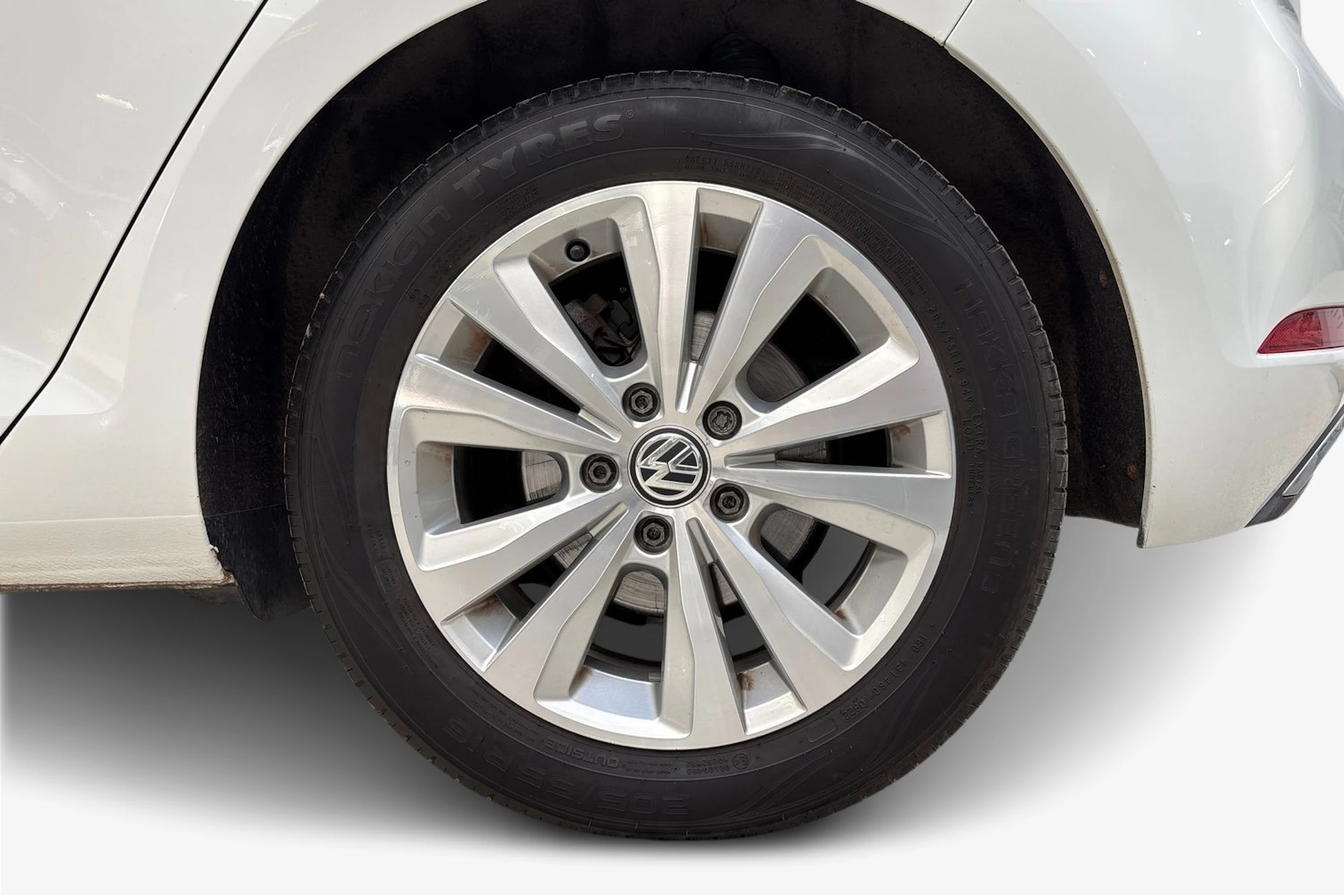 valkoinen Volkswagen Golf 2017 kuva 9.