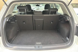 valkoinen Volkswagen Golf 2017 kuva 11.