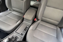 valkoinen Volkswagen Golf 2017 kuva 18.