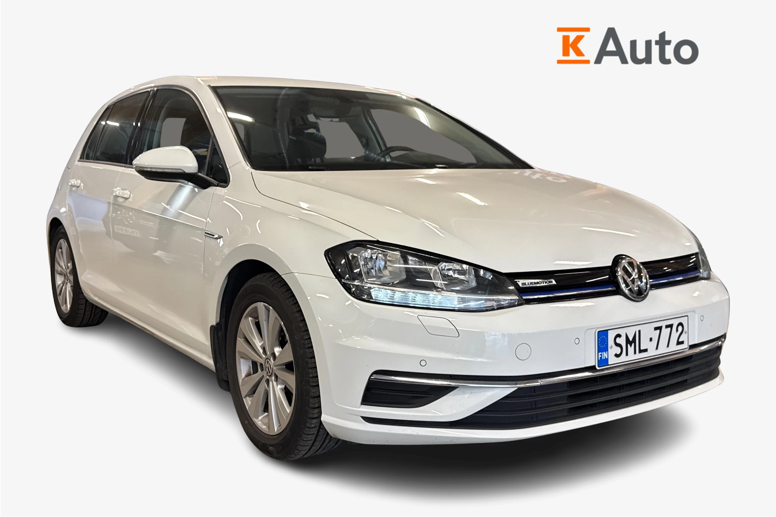 valkoinen Volkswagen Golf 2017 kuva 1.