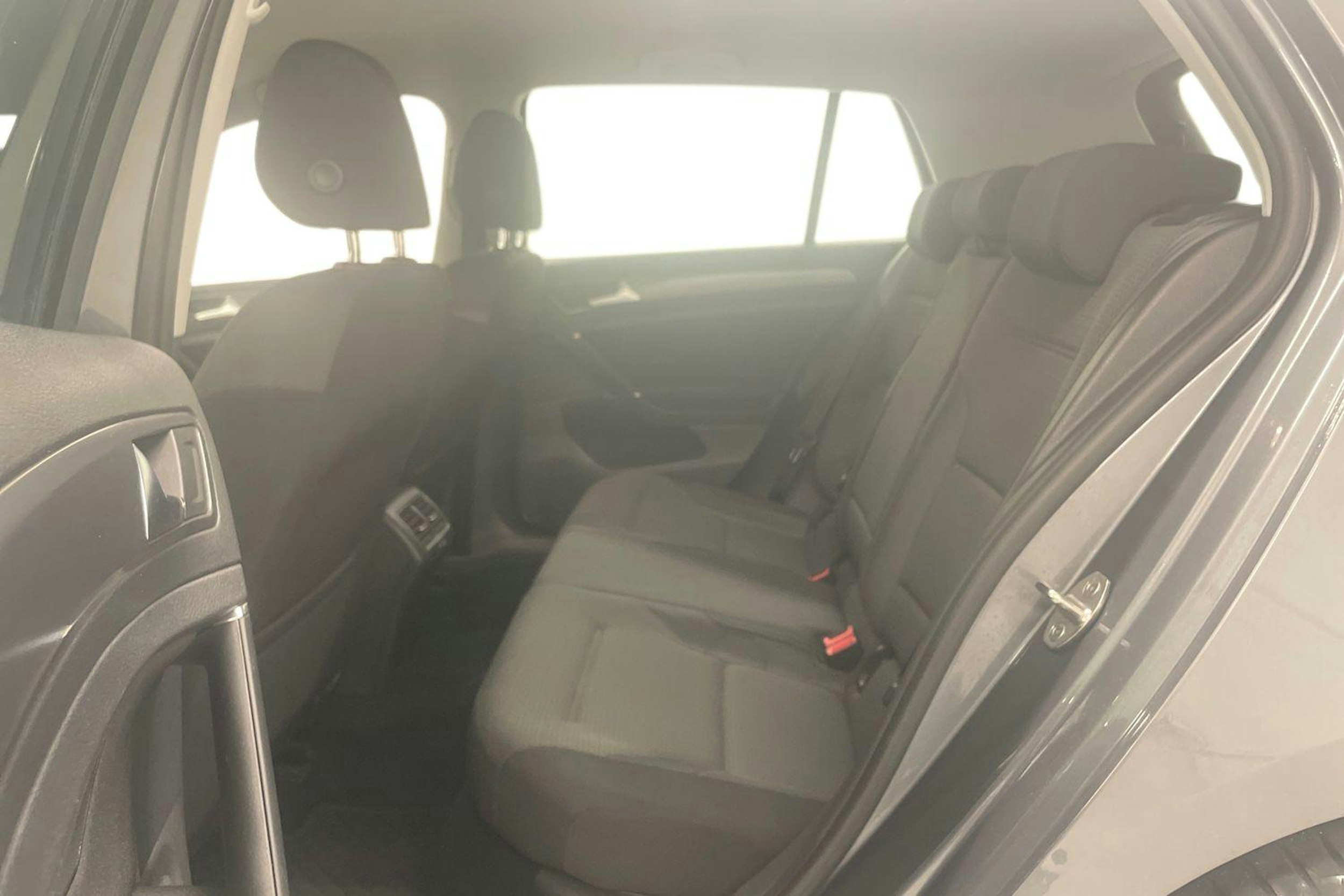 harmaa Volkswagen Golf 2018 kuva 10.