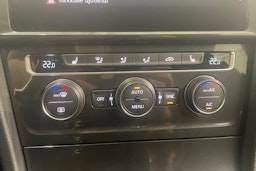harmaa Volkswagen Golf 2018 kuva 16.