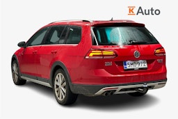 punainen Volkswagen Golf 2018 kuva 2.