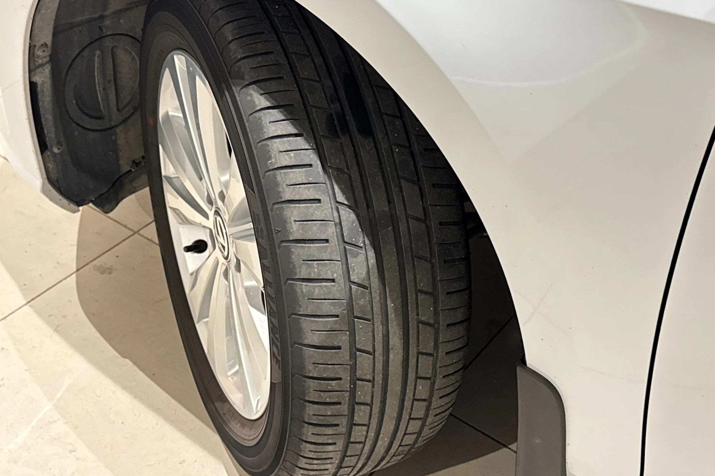 met. hopea Volkswagen Golf 2017 kuva 10.