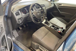 sininen Volkswagen Golf 2017 kuva 3.