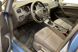 sininen Volkswagen Golf 2017 kuva 6.