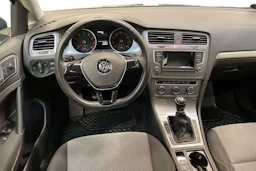 sininen Volkswagen Golf 2017 kuva 7.
