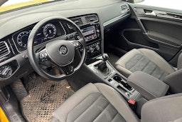 Keltainen Volkswagen GOLF 2017 kuva 3.