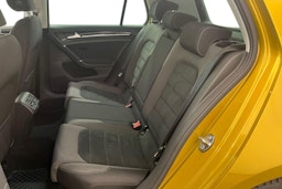 Keltainen Volkswagen GOLF 2017 kuva 10.