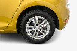 Keltainen Volkswagen GOLF 2017 kuva 11.