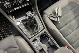 Keltainen Volkswagen GOLF 2017 kuva 19.