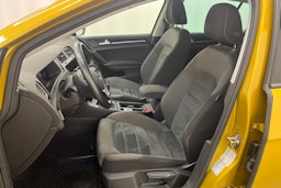 Keltainen Volkswagen GOLF 2017 kuva 20.