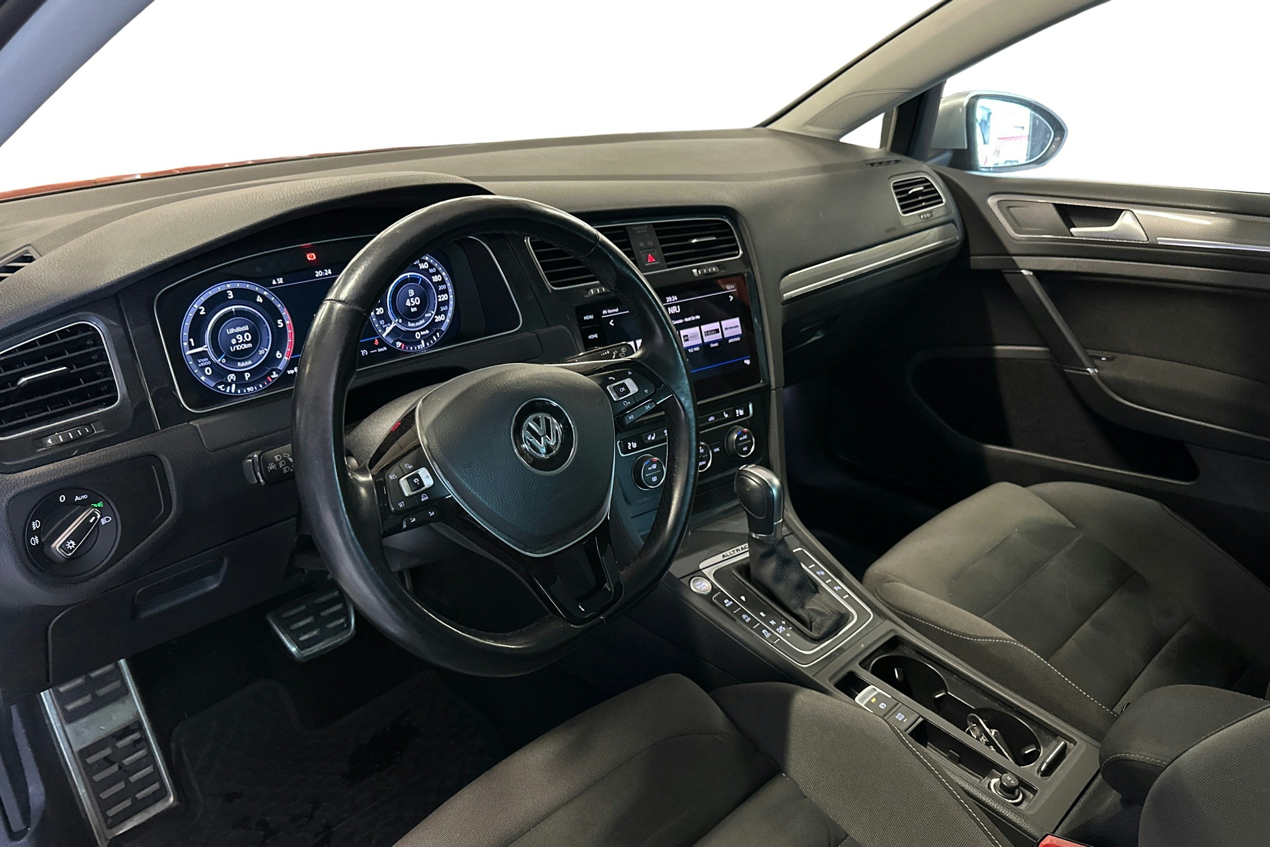 met. harmaa Volkswagen Golf 2017 kuva 3.