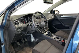 sininen Volkswagen Golf 2017 kuva 3.