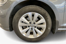 harmaa Volkswagen Golf 2017 kuva 9.