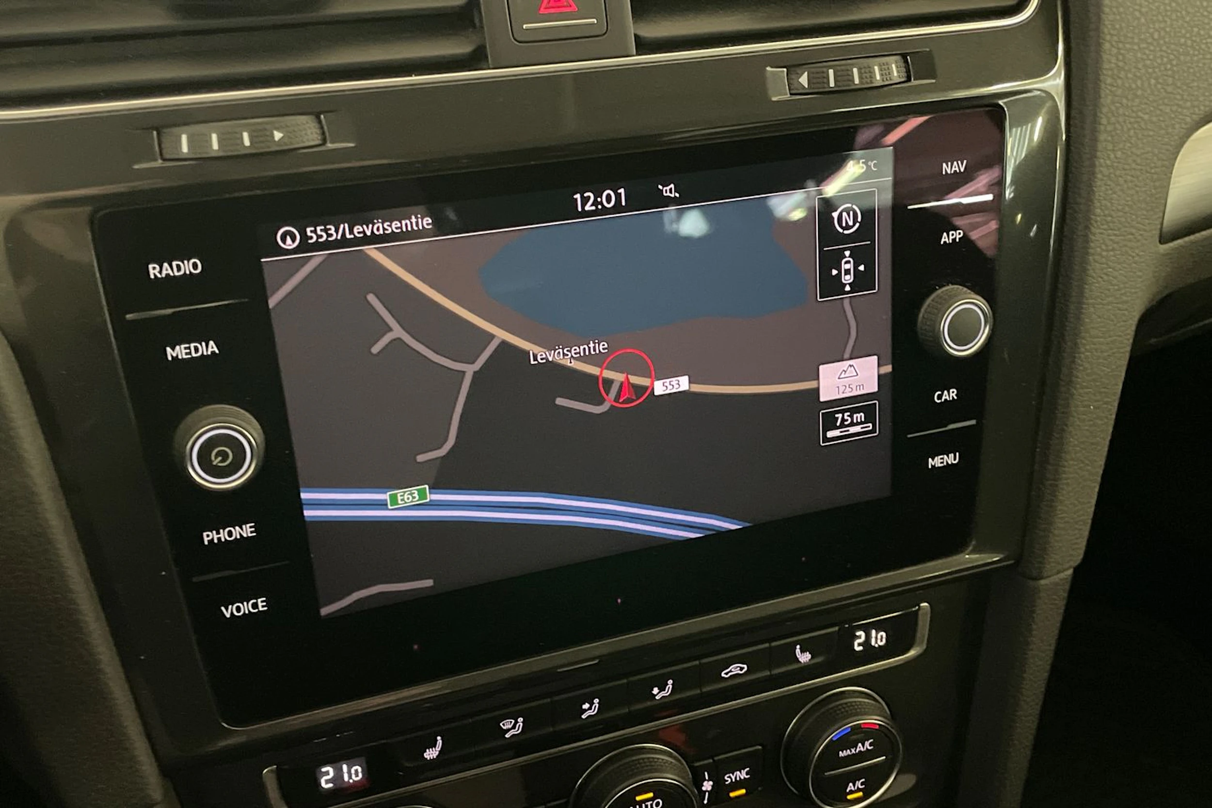 harmaa Volkswagen Golf 2017 kuva 14.