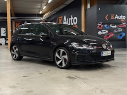 musta Volkswagen Golf 2017 kuva 1.