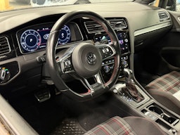 musta Volkswagen Golf 2017 kuva 3.